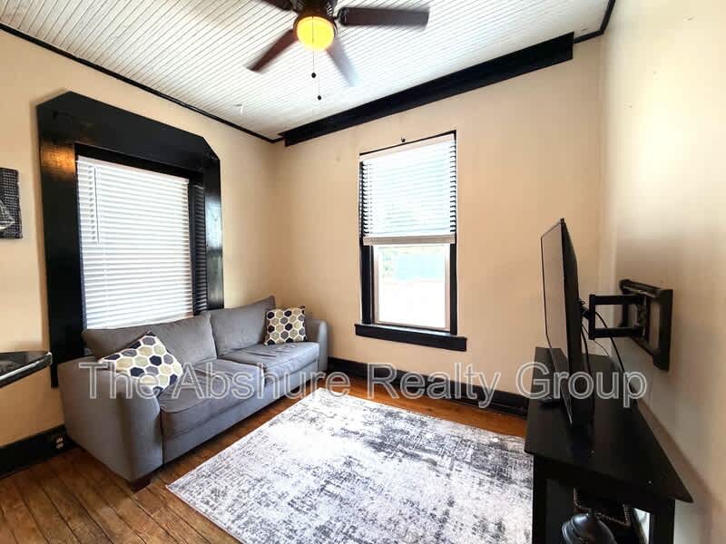 523 East Broad Street – photo 5