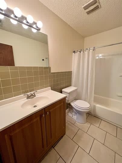 2210 Campus Drive #1 – photo 5