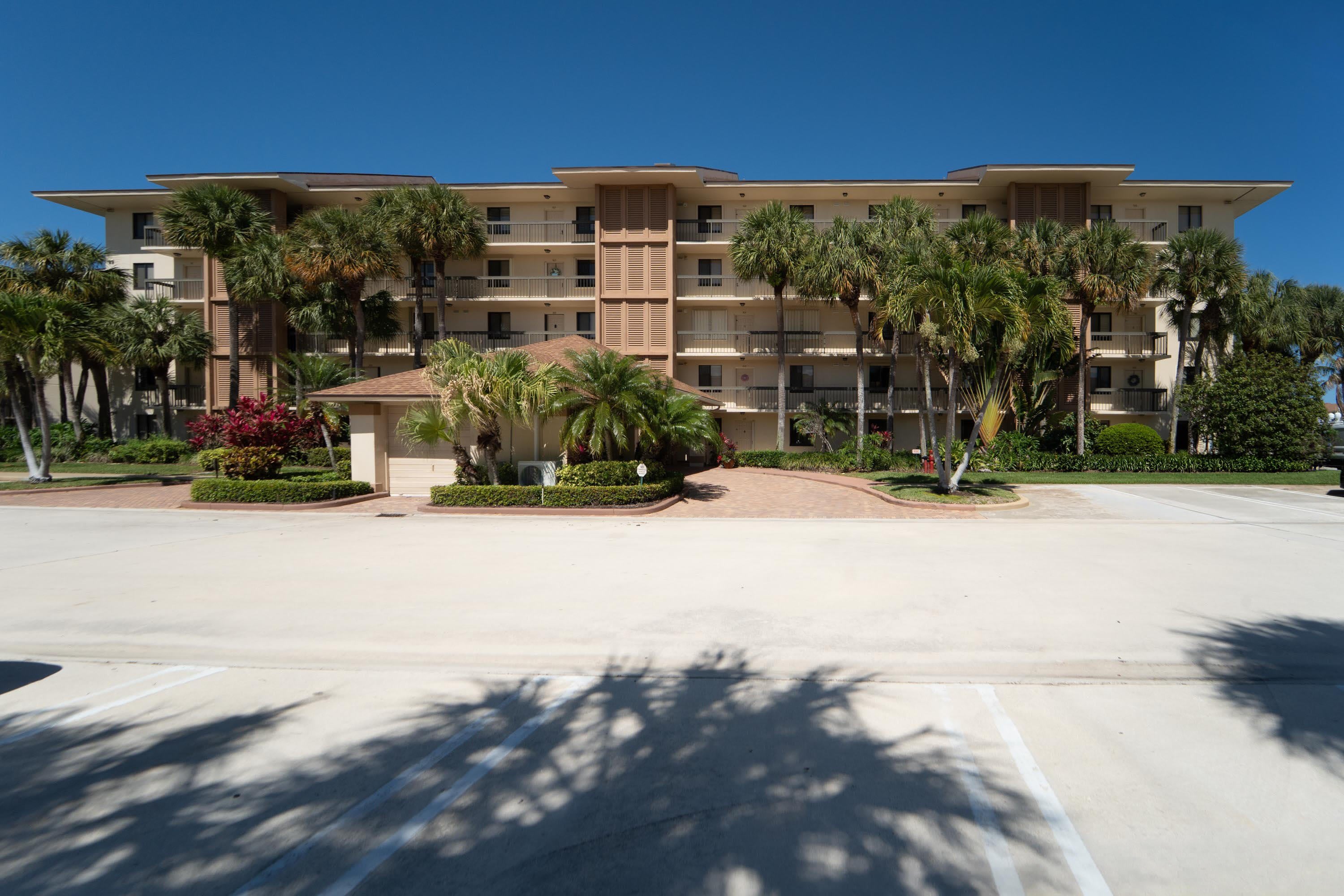 2501 Marina Isle Way – photo 2