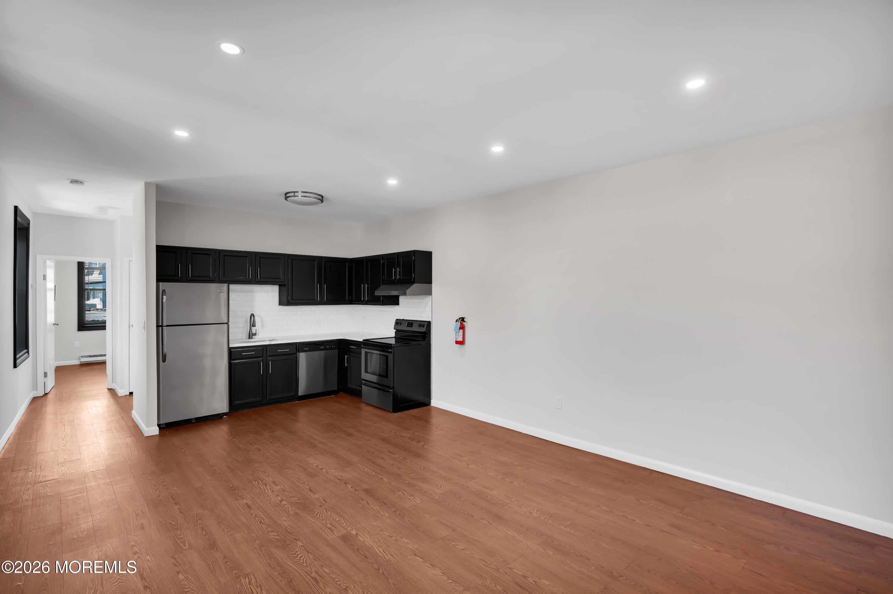 31 W Front Street – photo 1