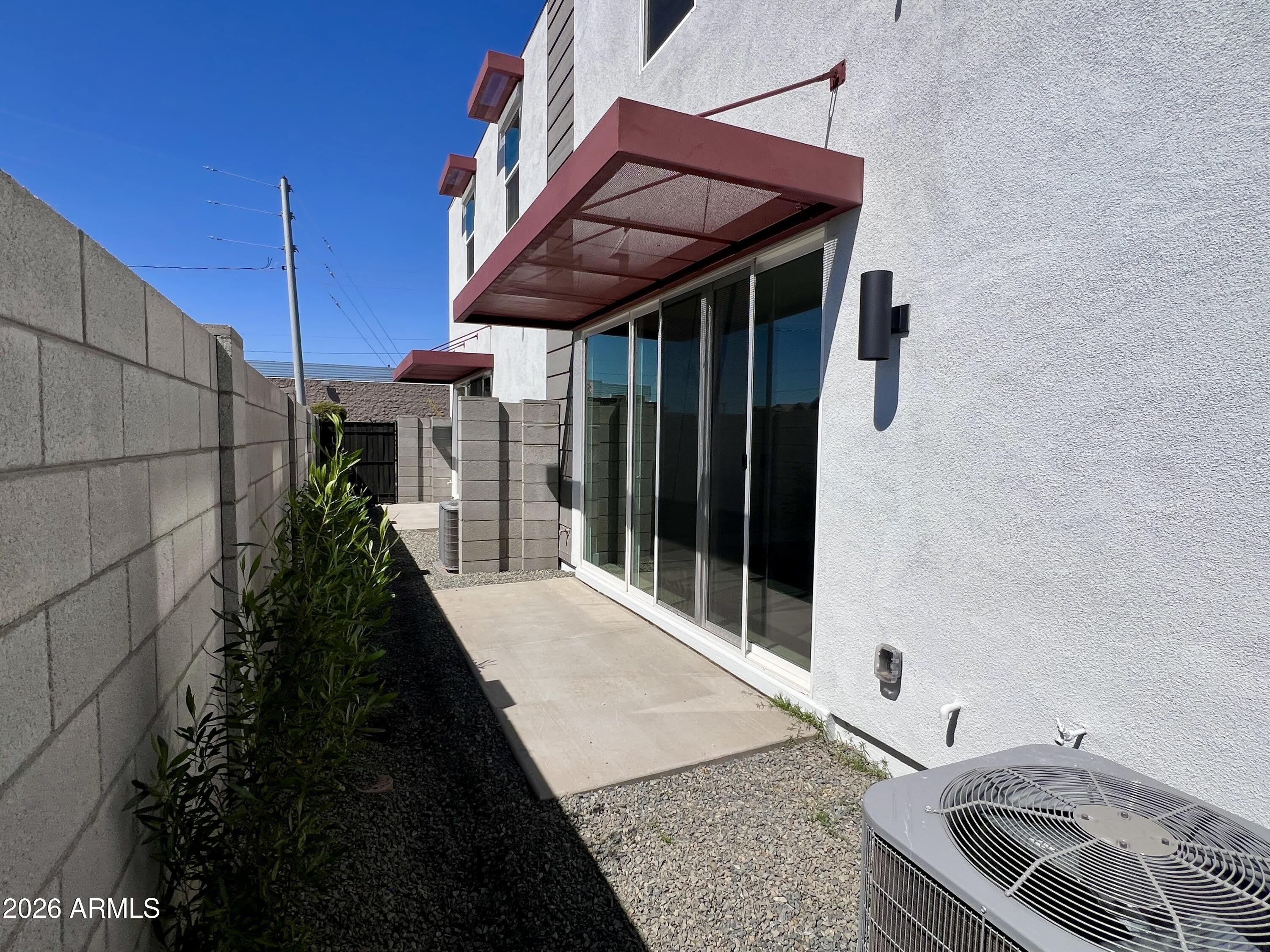 1017 E Pasadena Avenue – photo 4