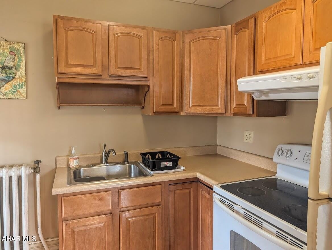 233 E Pitt Street – photo 2