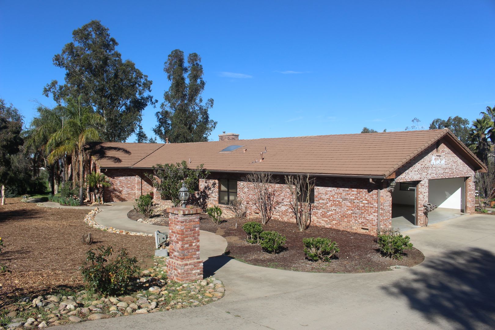 Custom 3 Bed, 2.5 Bath Home on Expansive Property Near Ramona Estates – photo 4