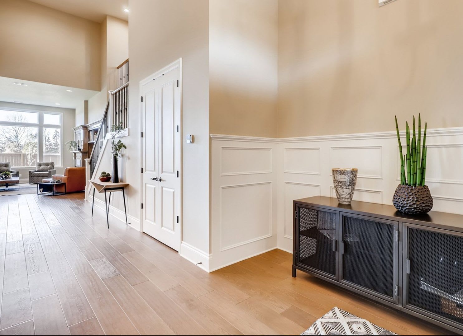 Stunning Home With Luxury Finishes In Wilsonville S Premiere Neighborhood Stafford Meadows Master Suite On The Main Level – photo 2