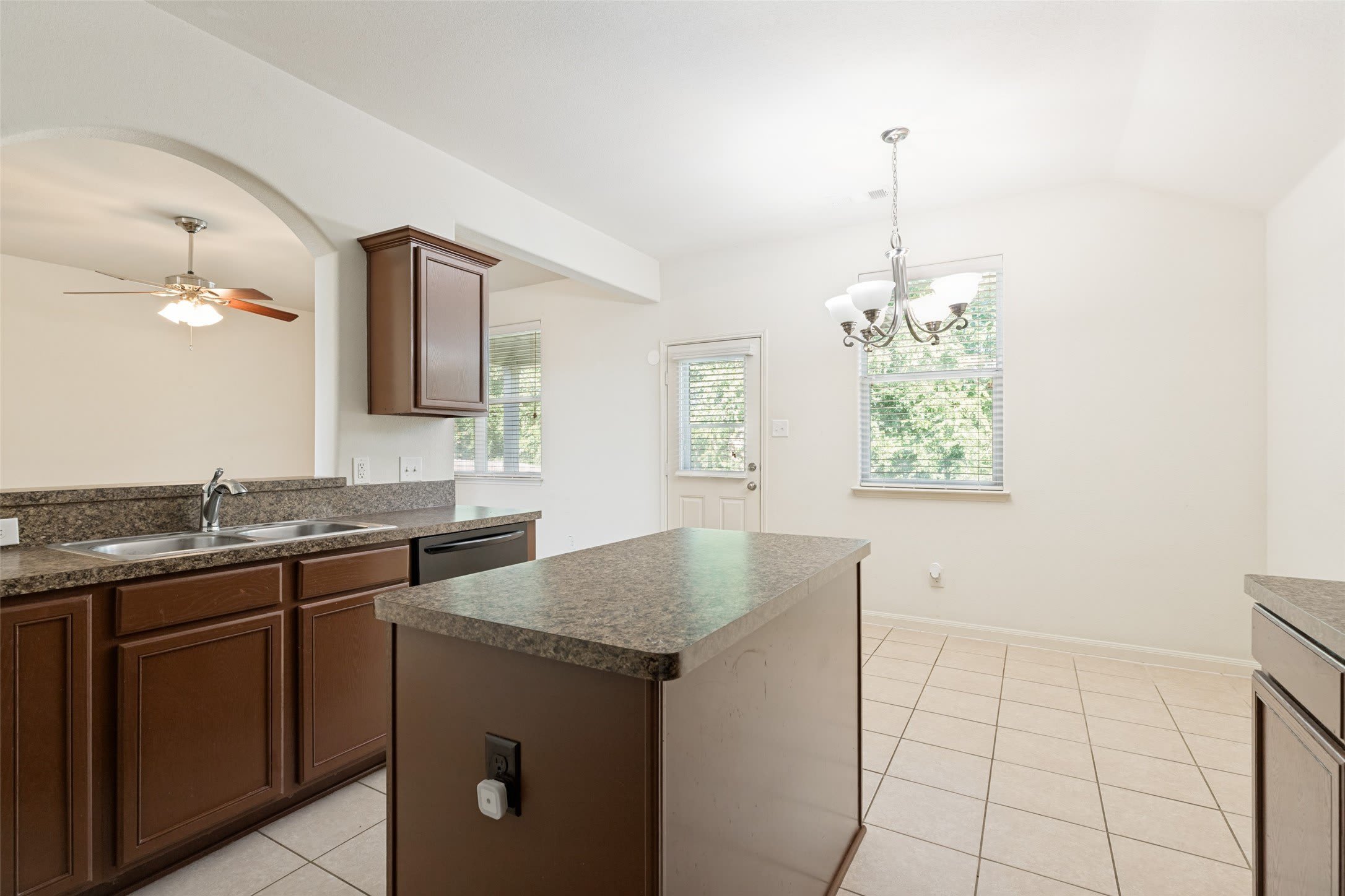 1800 Black Willow Trail – photo 3