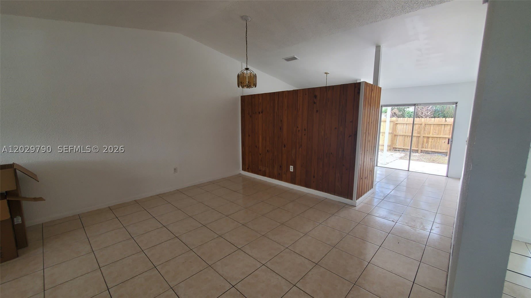 18047 NW 41ST PL – photo 3