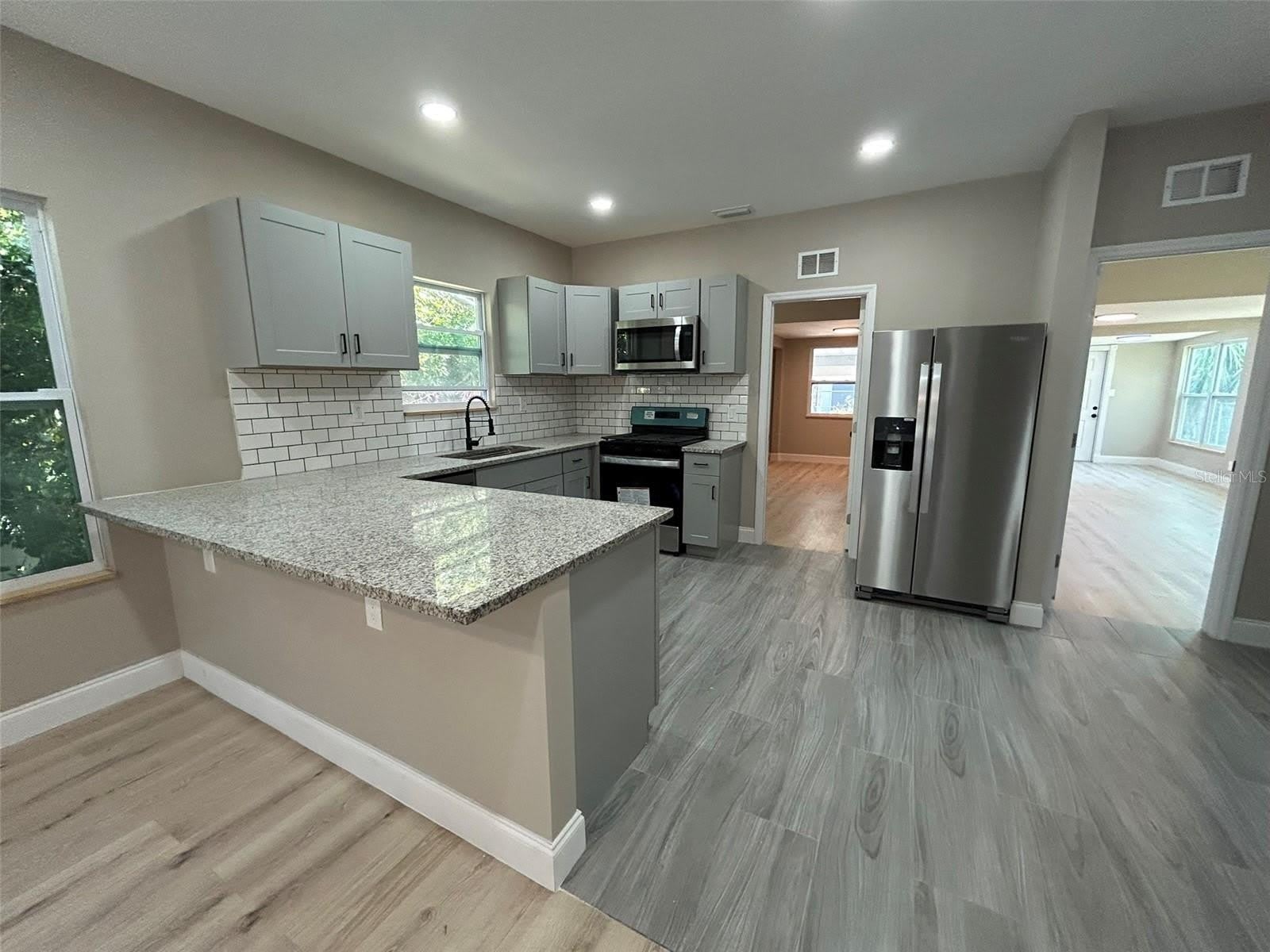 1218 13TH Avenue S – photo 2
