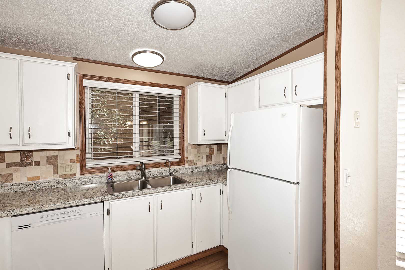 6249 South Pinehurst Drive – photo 5