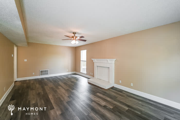 13715 Dealtry Lane – photo 5