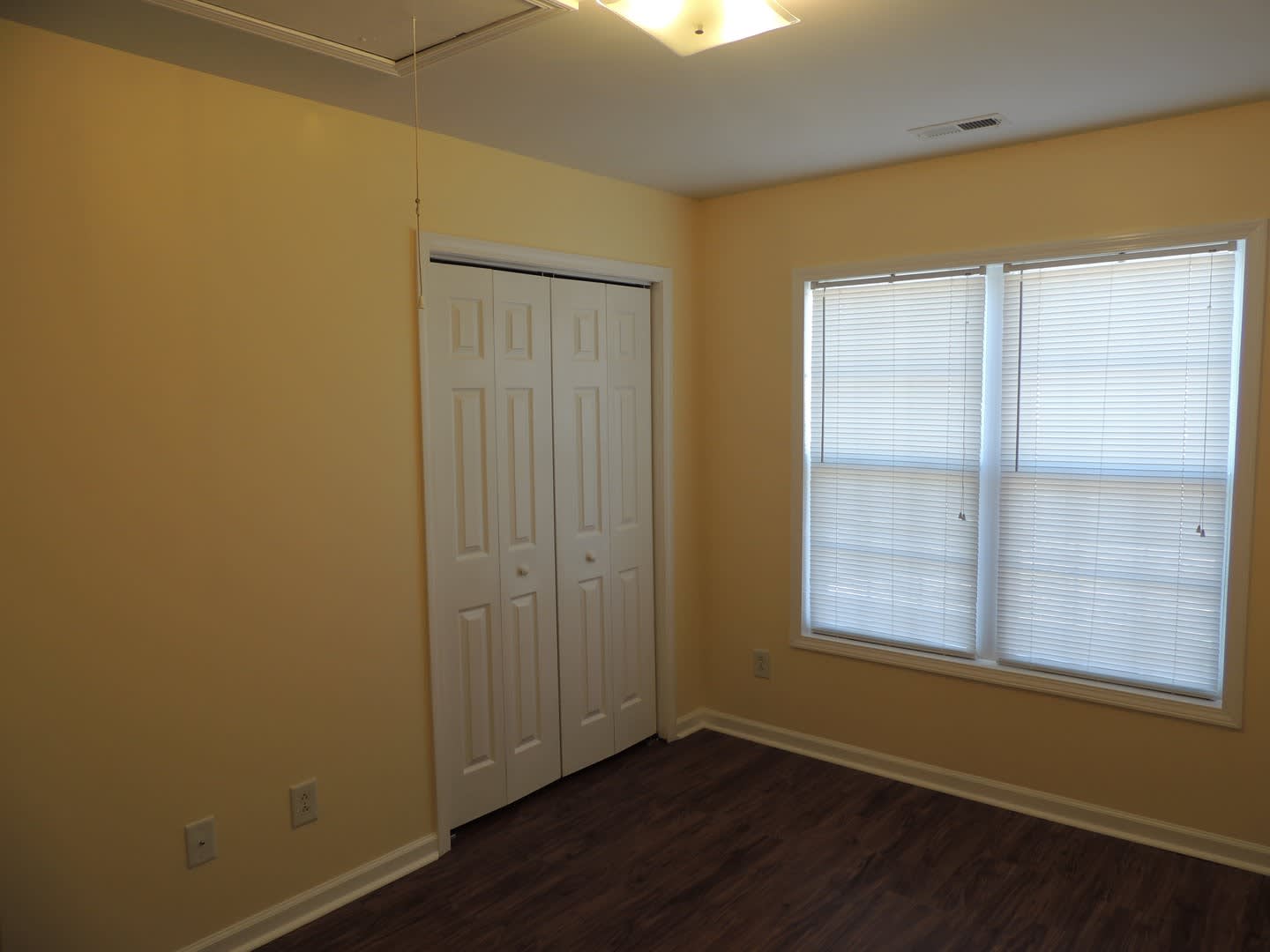 Modern Duplex On a Corner Lot – photo 2