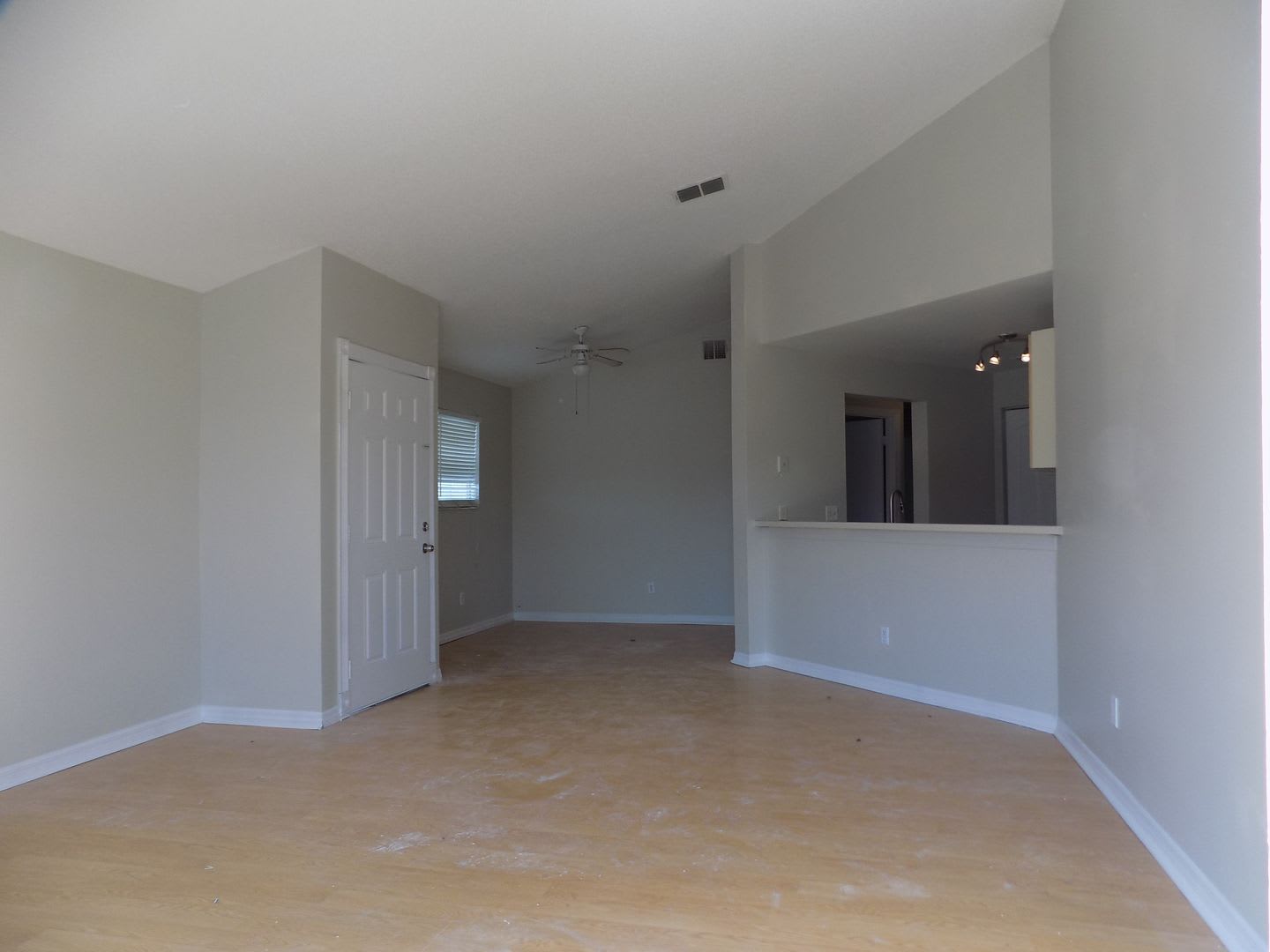 2 Bedroom 2 Bathroom Apartment For Rent at 2508 Woodgate Blvd. Unit 207 Orlando, Fl. 32822 – photo 5