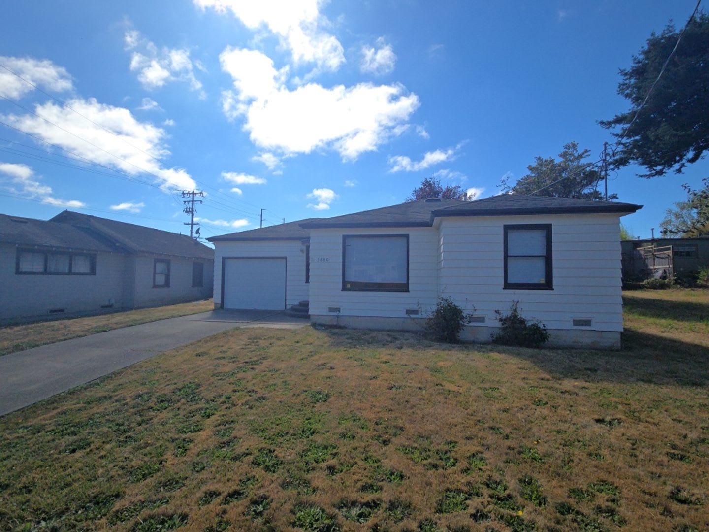 2BD/1BA Eureka home close to schools, Sequoia Park, Henderson Center! – photo 2