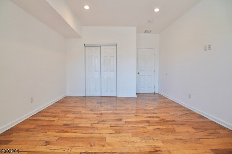 131 Sylvan Ave 2nd Fl. – photo 4