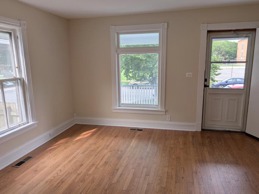 1019 Sherman Avenue – photo 2
