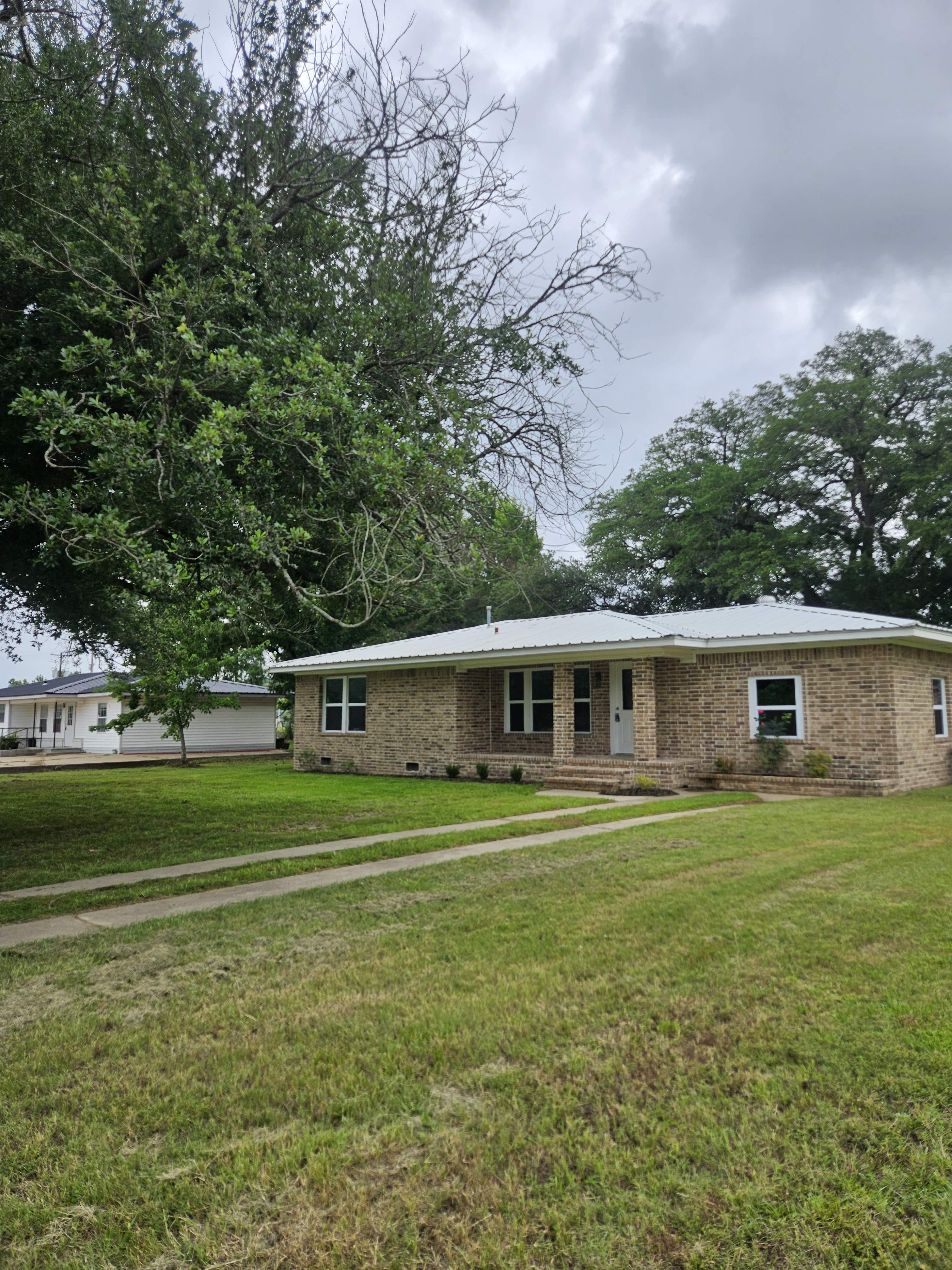1322 Us Highway 271 North – photo 1