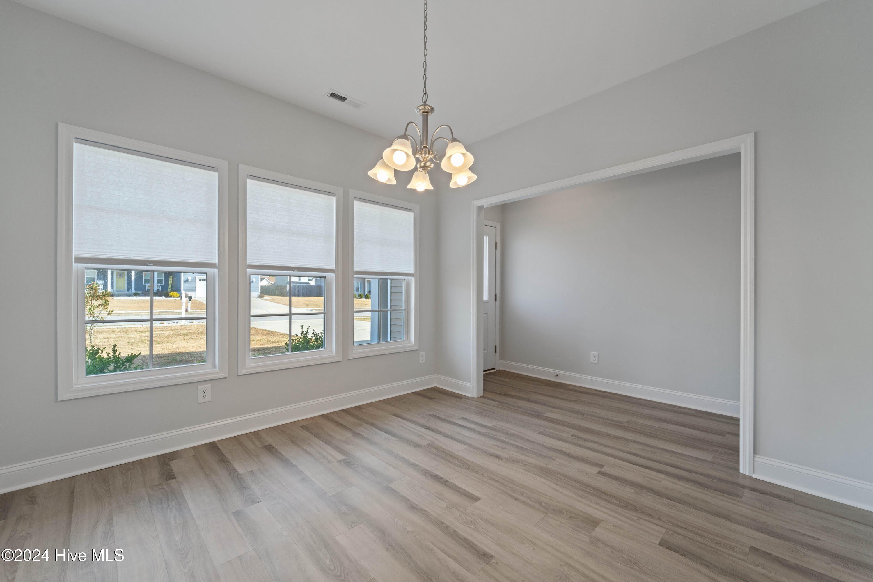 125 Pembury Way – photo 4