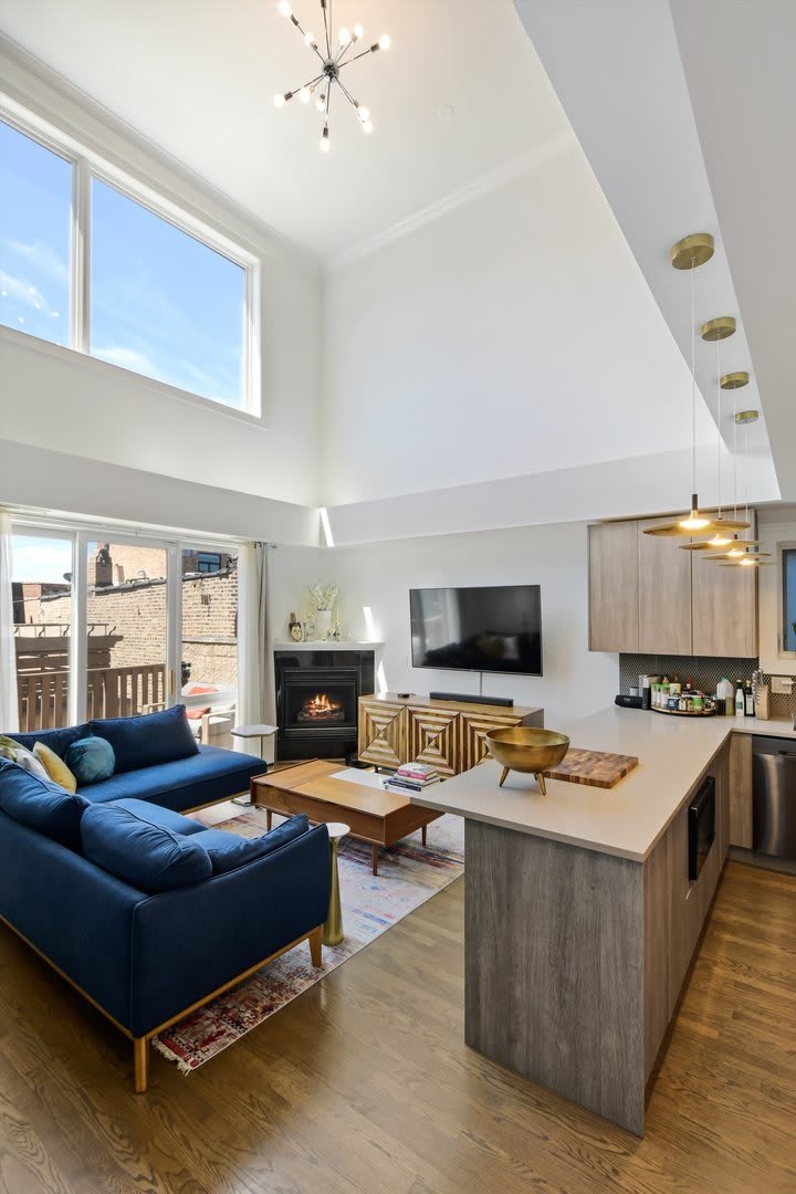 2027 W Race Avenue – photo 3