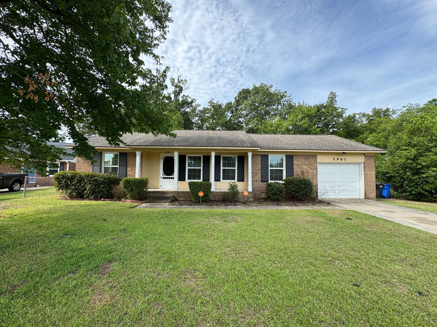 Charming 3 Bed 2 Bath Home Conveniently Located in Fayetteville – photo 1