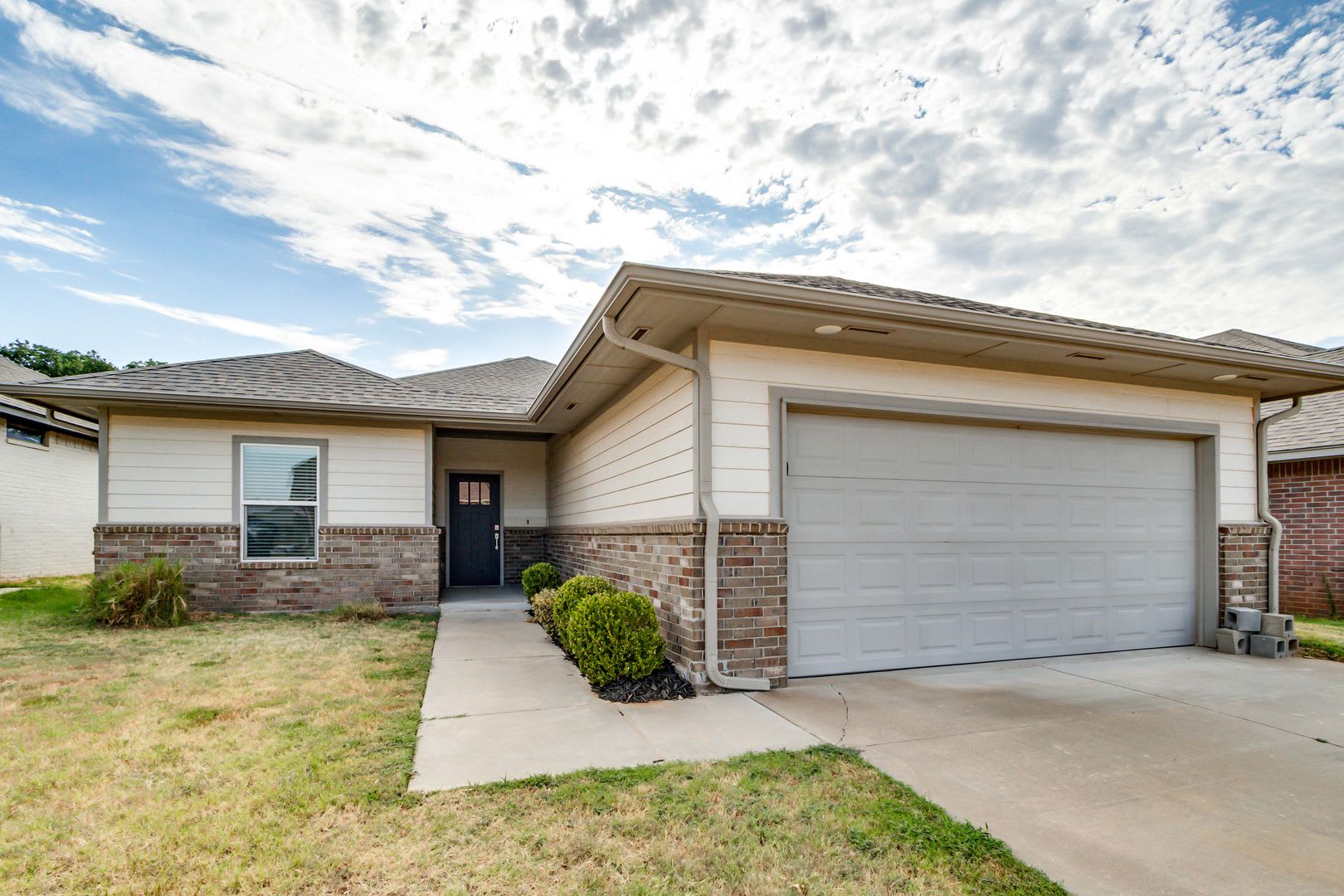 4 Bedroom 2 Bath Home In Edmond See Contact Info Below – photo 4