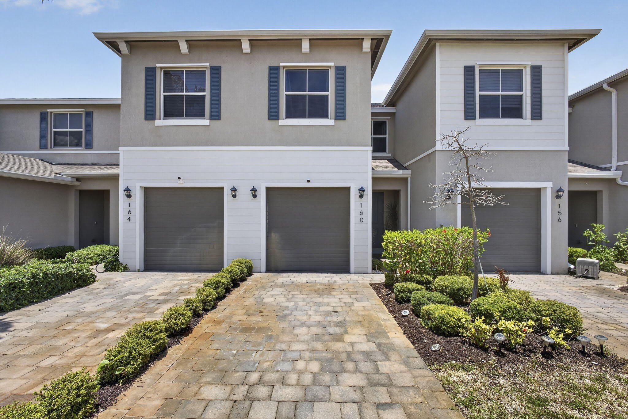 160 Bandol Street – photo 5