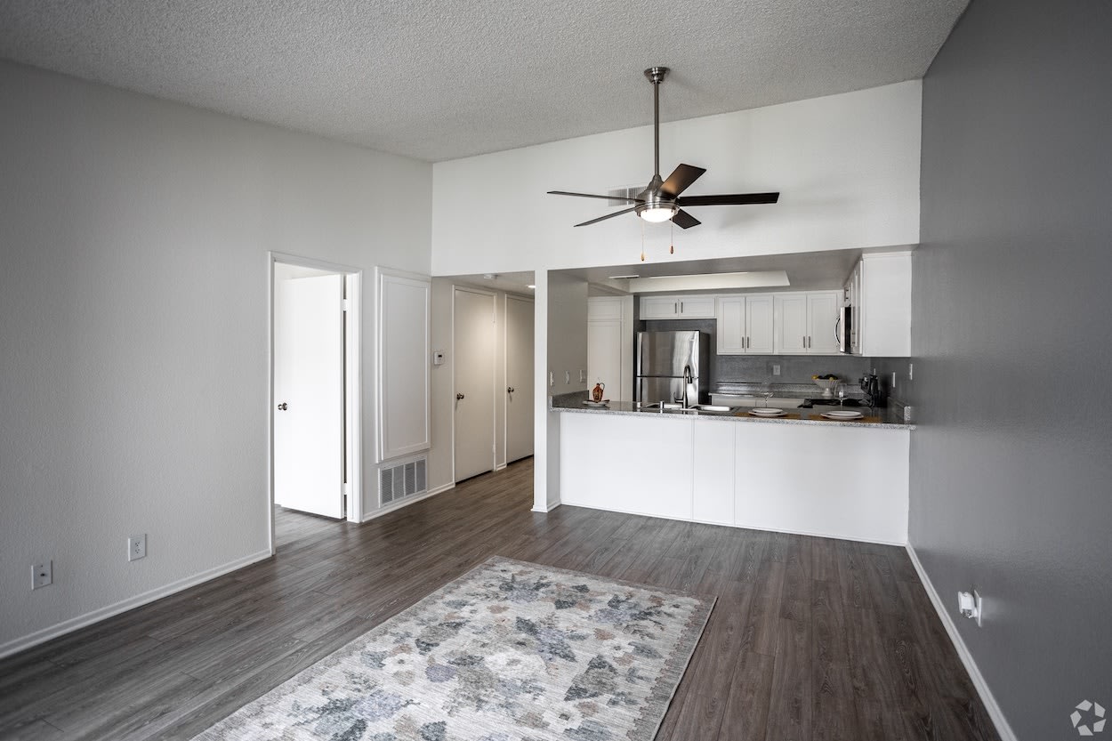 Harbor Cliff Apartments – photo 5