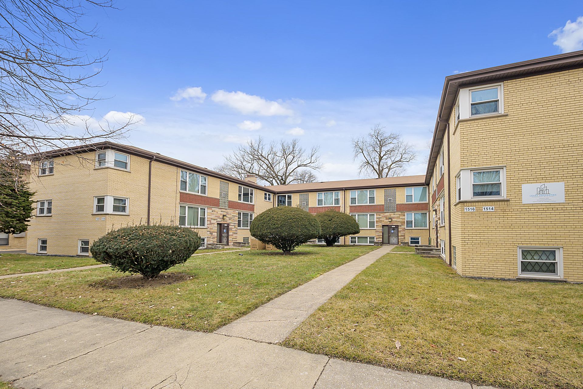 1514 20 W 99Th St Chicago Il – photo 1