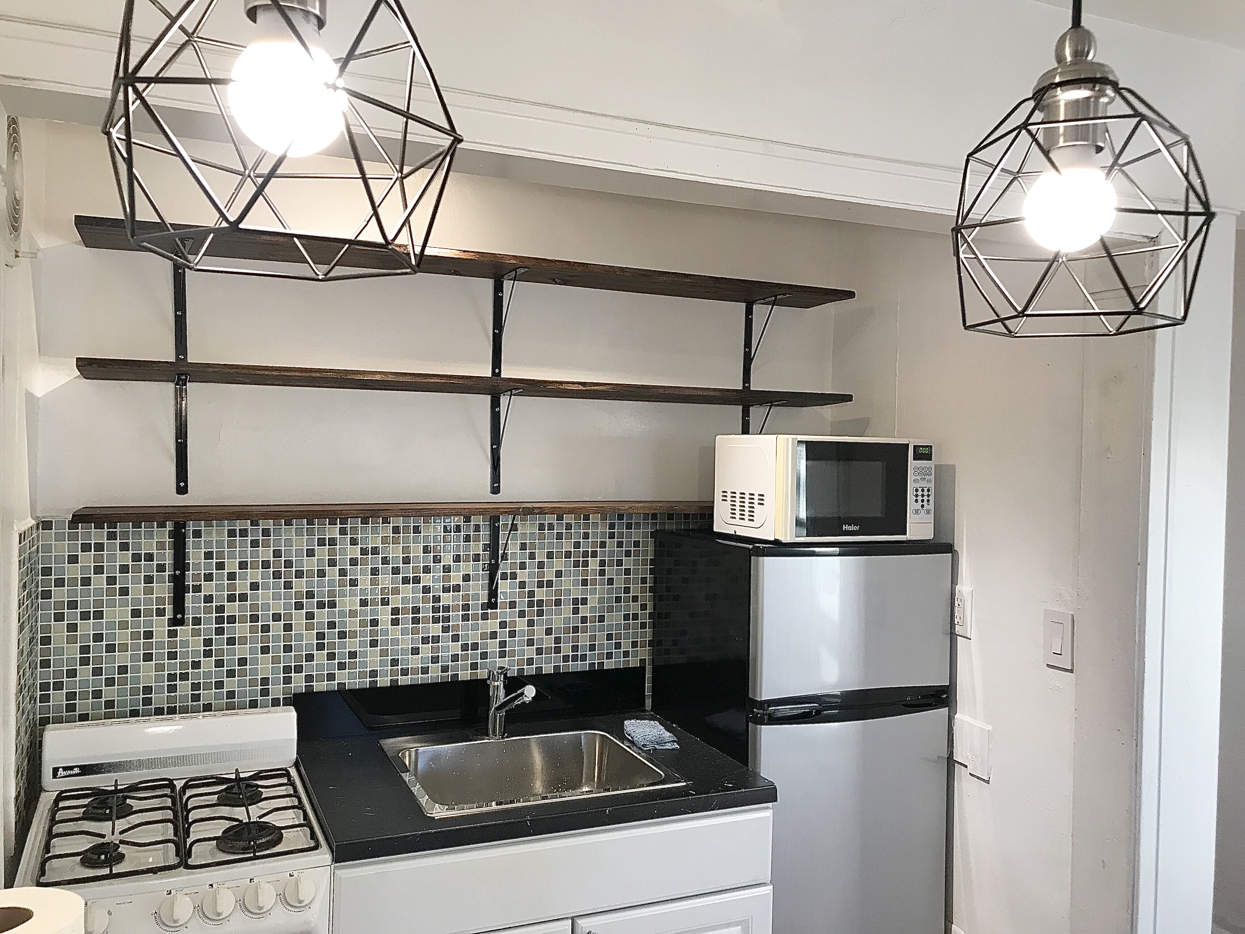 165 Vroom St – photo 5