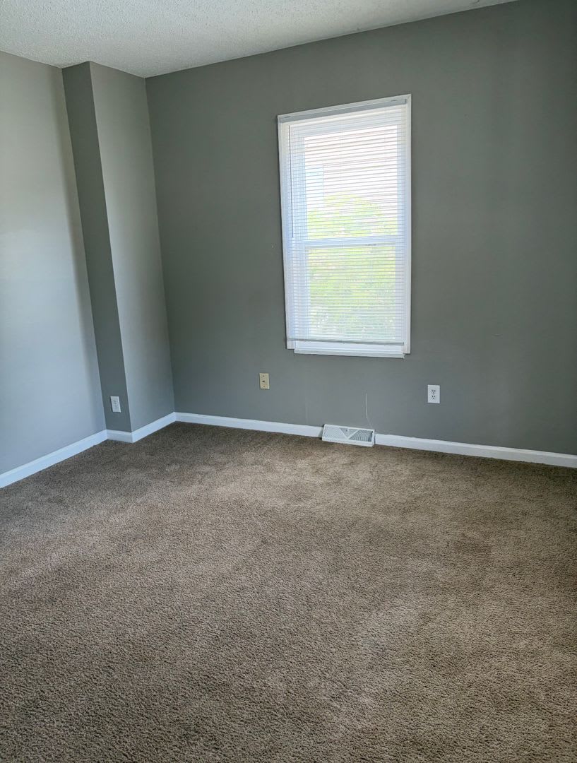 4 Bedroom 2 Bathroom House – photo 1