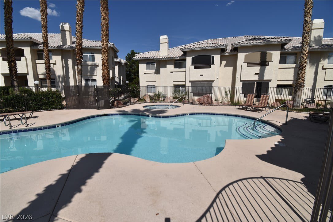 3320 S Fort Apache Road – photo 2