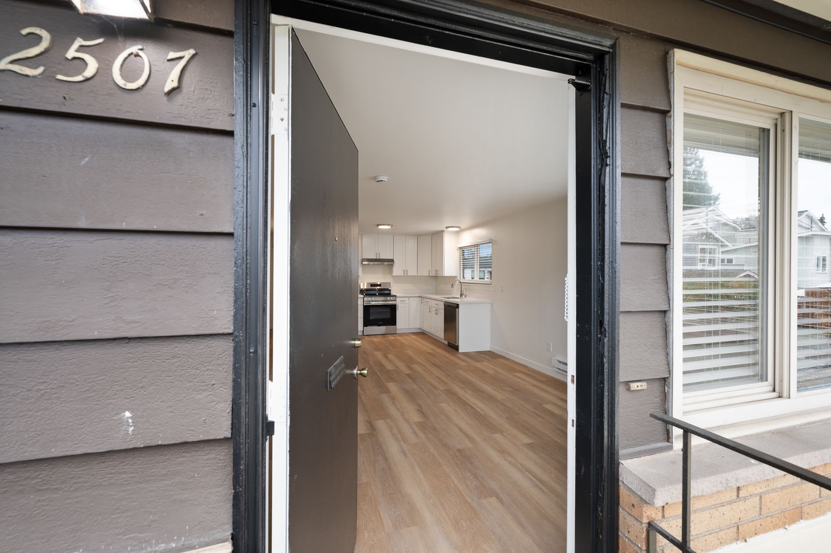 Loyal Heights Apartments – photo 5