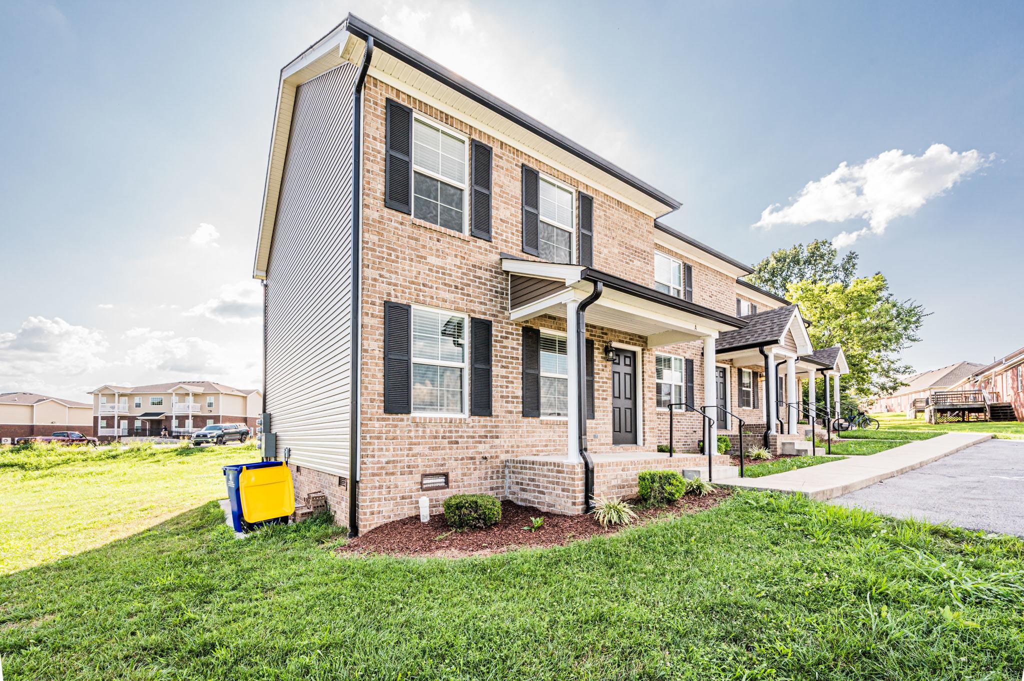 195 Creekwood Avenue – photo 3