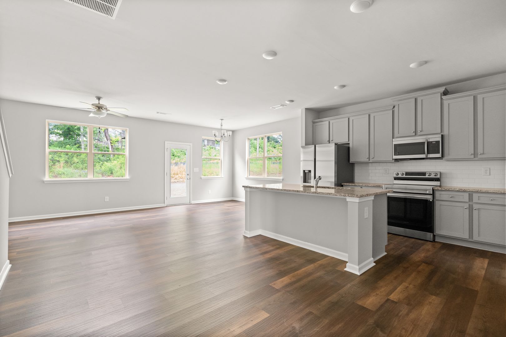 4 Bed 2 5 Bath In Gainesville Retreat At Chicopee – photo 5