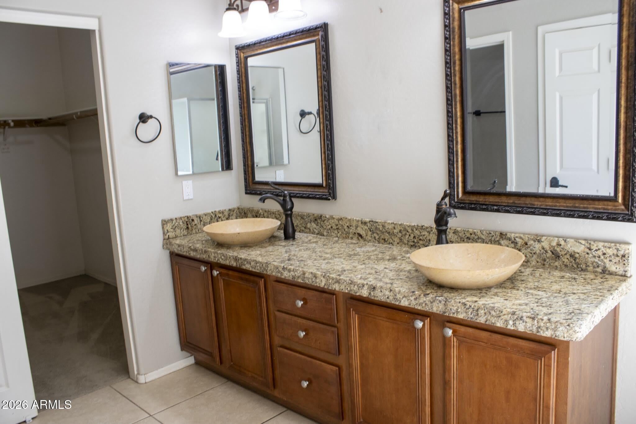 10321 W WINDSOR Avenue – photo 3