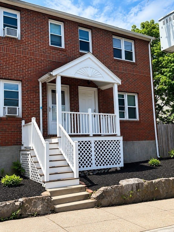57 Sumner St – photo 3