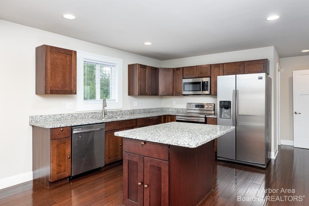 2 Maple Vlg Court – photo 4
