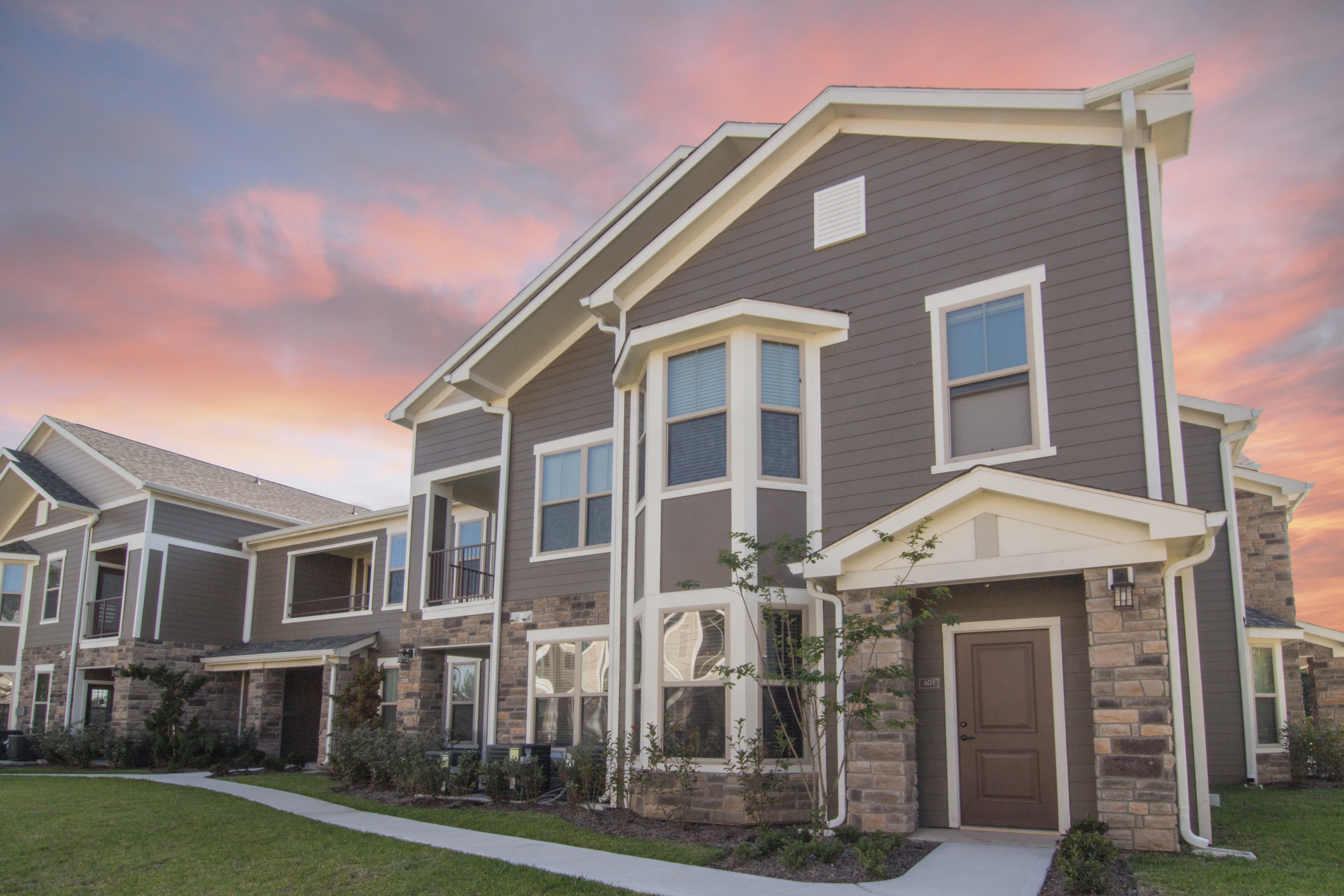 The Pointe at West Lake – photo 3