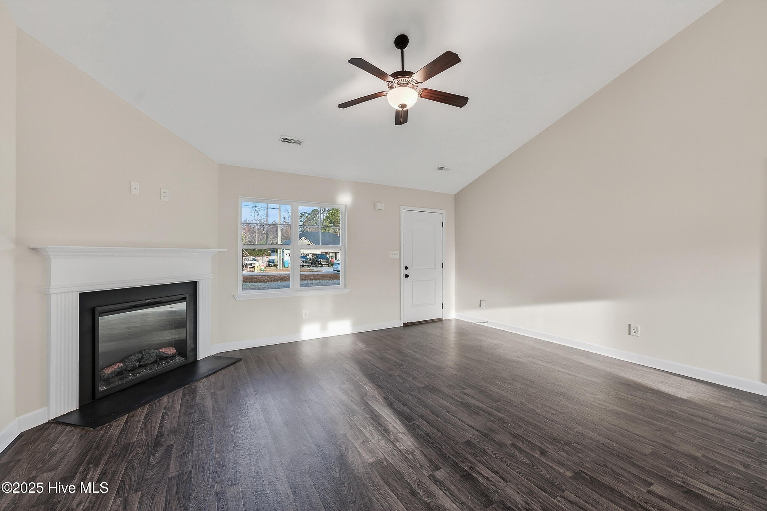 406 Paxton Court – photo 5