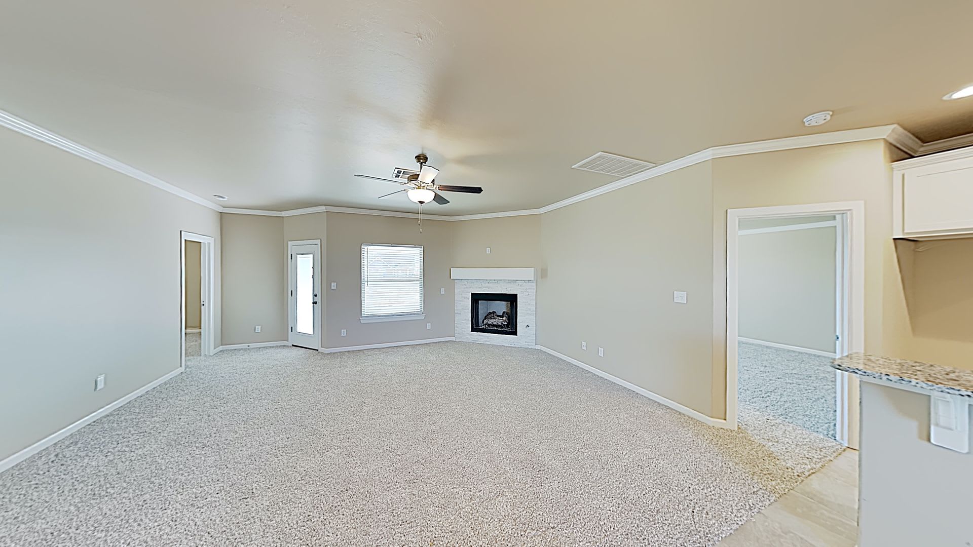 A Luxurious And Spacious 4 Bedroom 2 Bath Home With 3 Car Garage Yukon Schools – photo 5