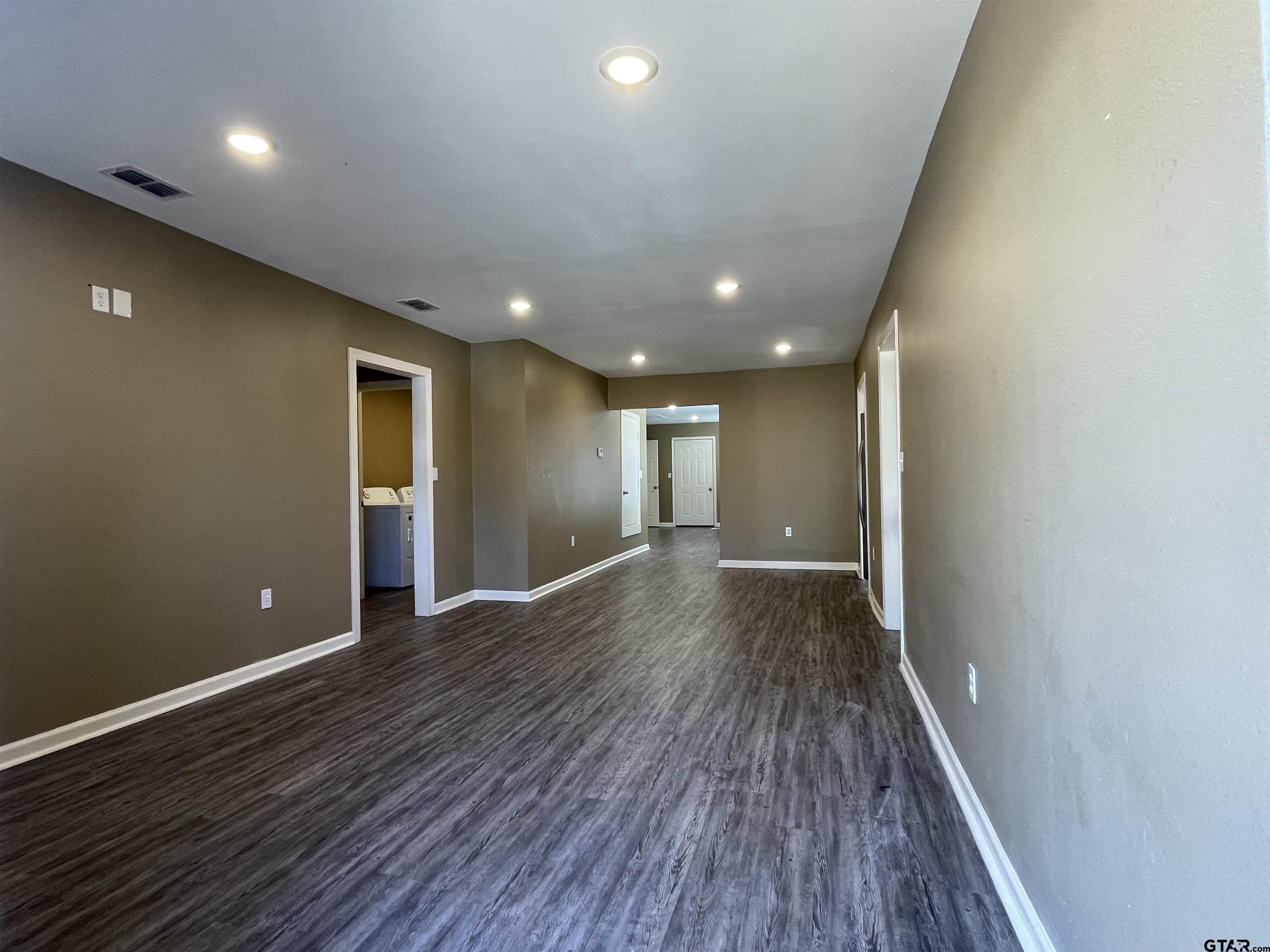 1319 E Dawson St – photo 5