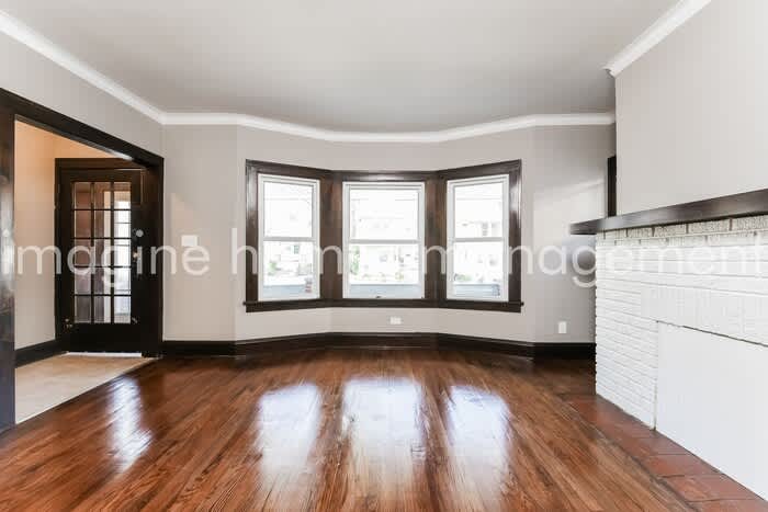 1327 Lakewood Avenue – photo 4