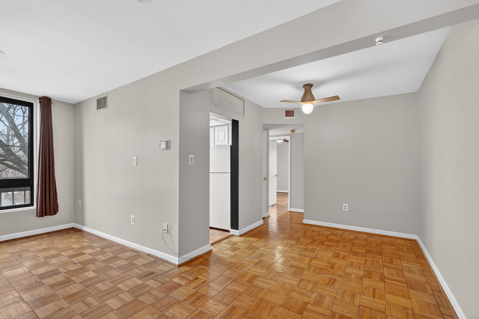 Professionally Managed, 2 Bedroom Corner Unit // Glover Park // Parking Included – photo 5