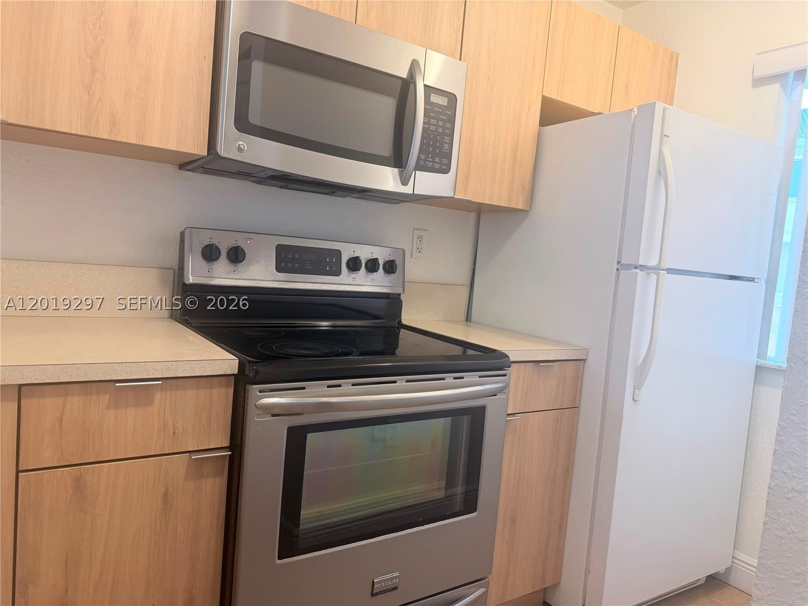 7989 Nw 8Th St – photo 4