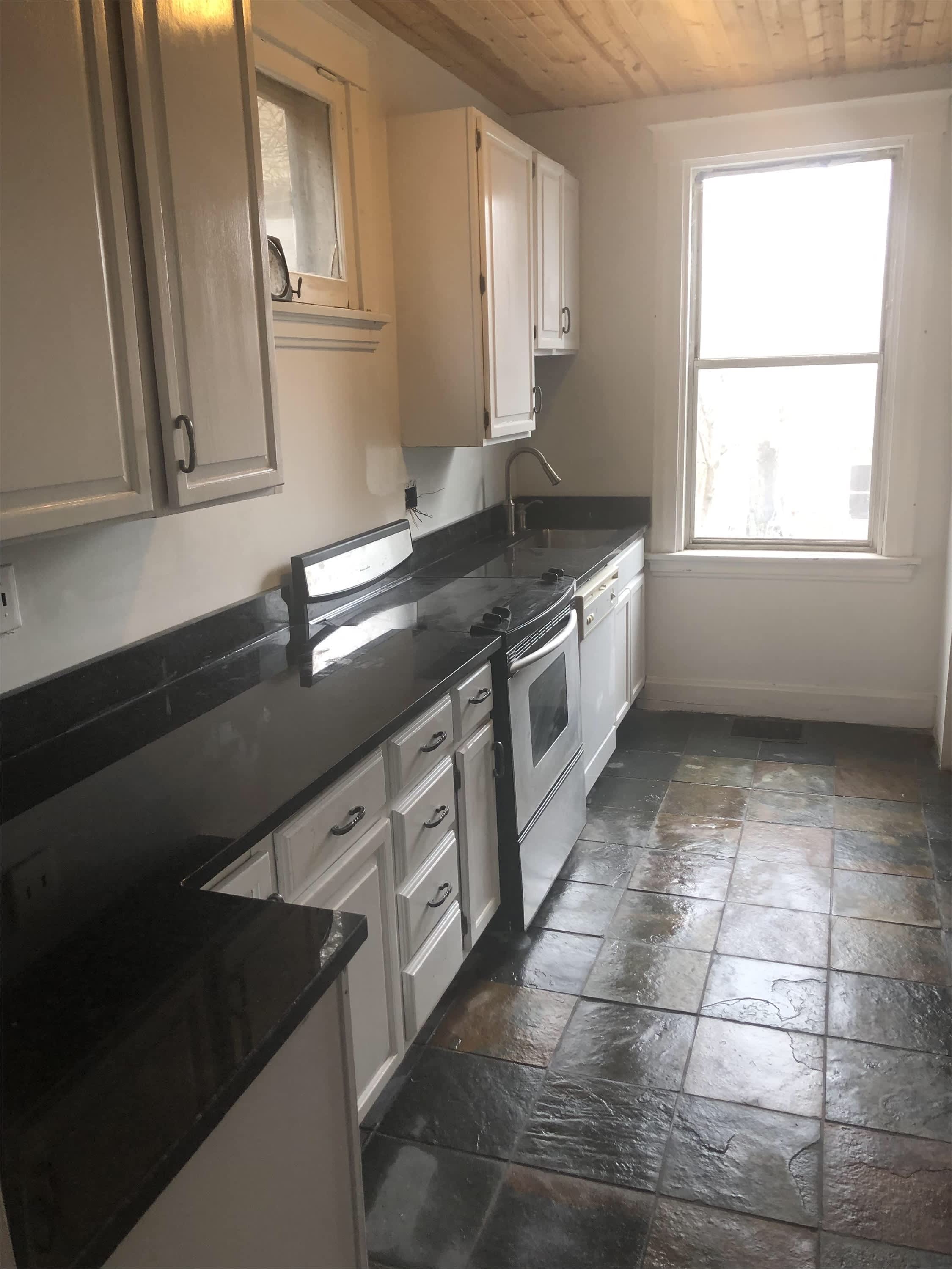 2346 Ravine Street – photo 2
