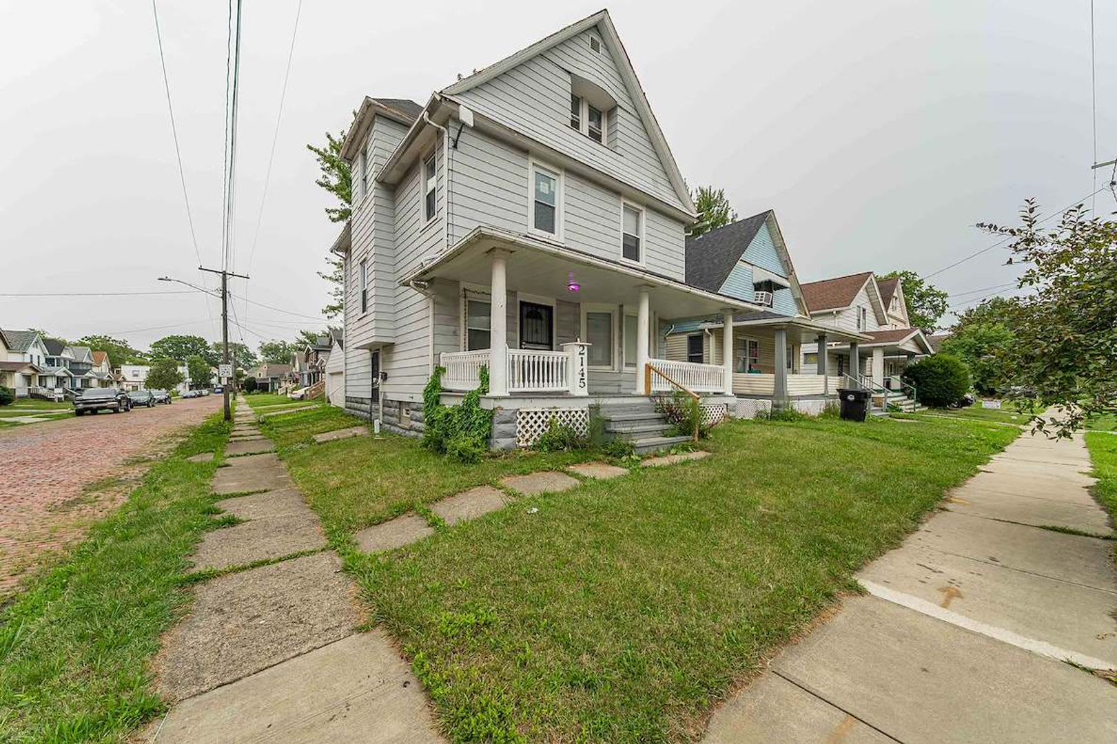 Beautifully Renovated Home in a Prime Location, Plus an Exciting Special Offer! – photo 2