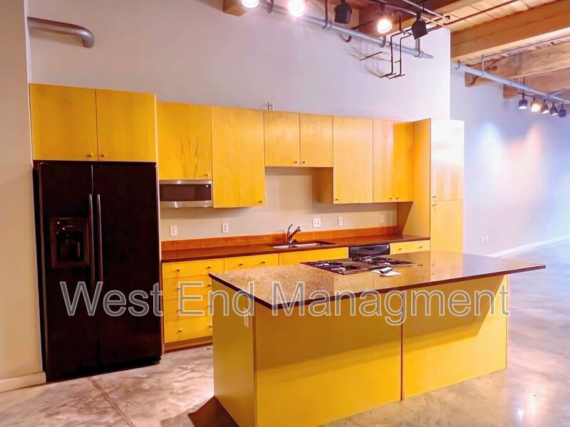 901 Washington Ave – photo 2