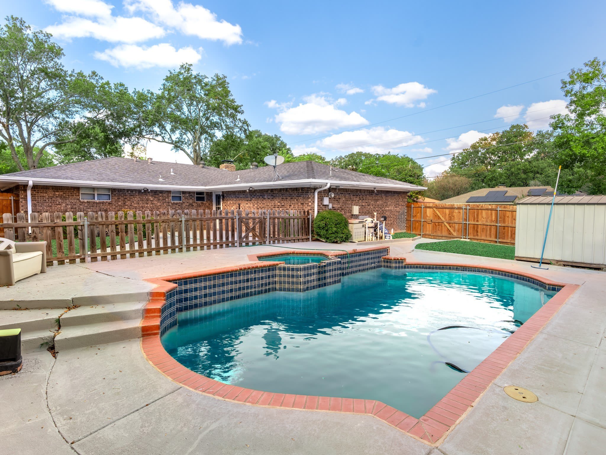 501 Edgewood Avenue – photo 2