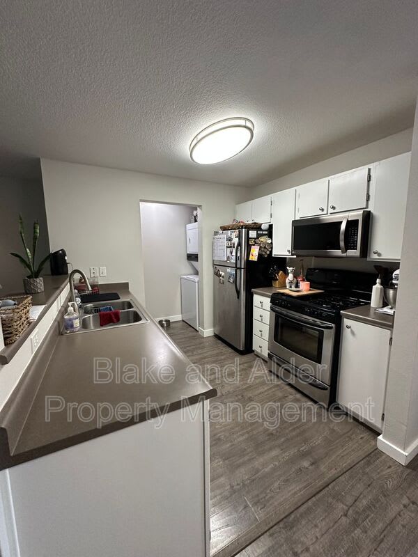 15076 NW Central Dr – photo 3