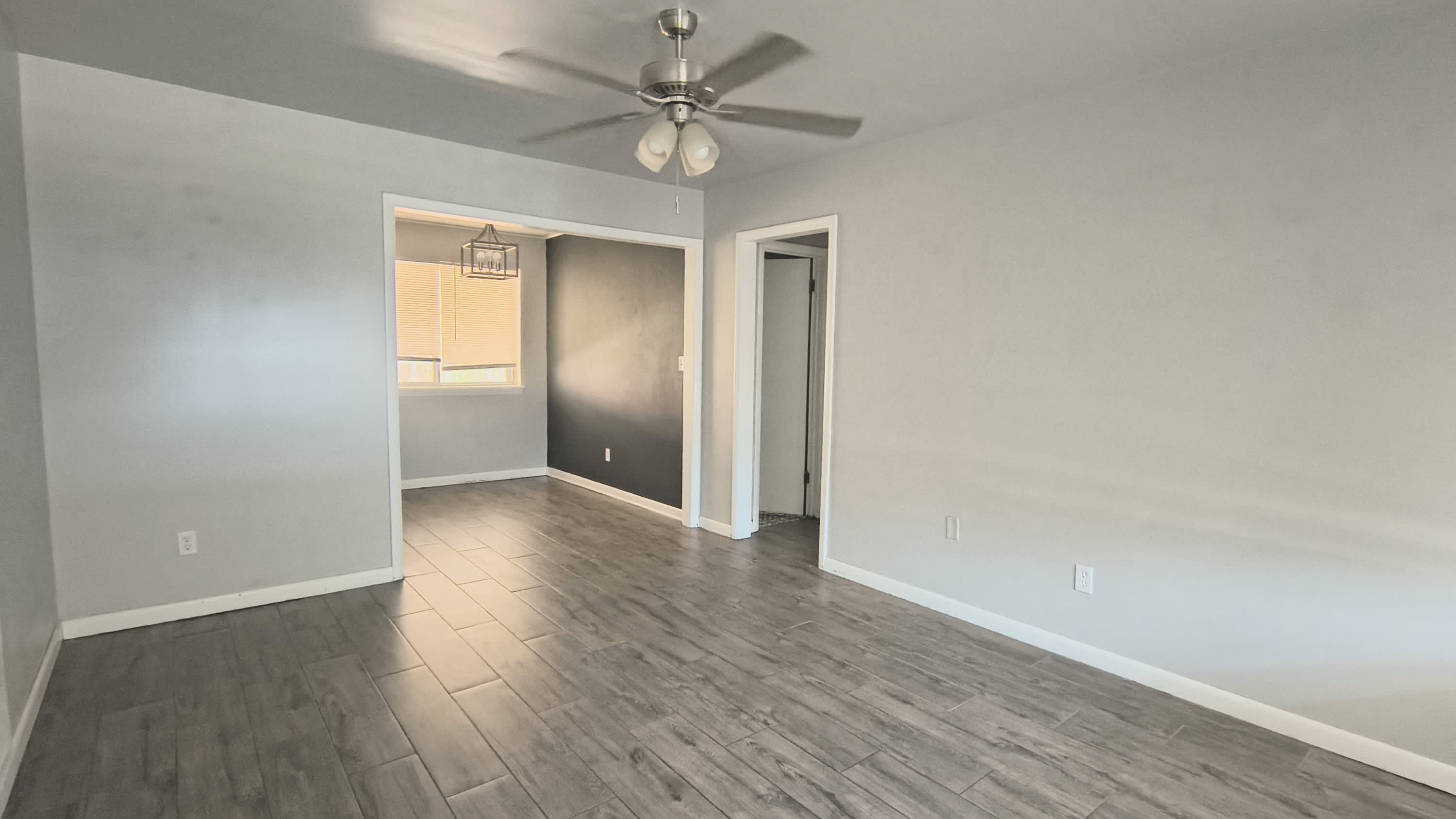984 Northwest 5th Street – photo 5