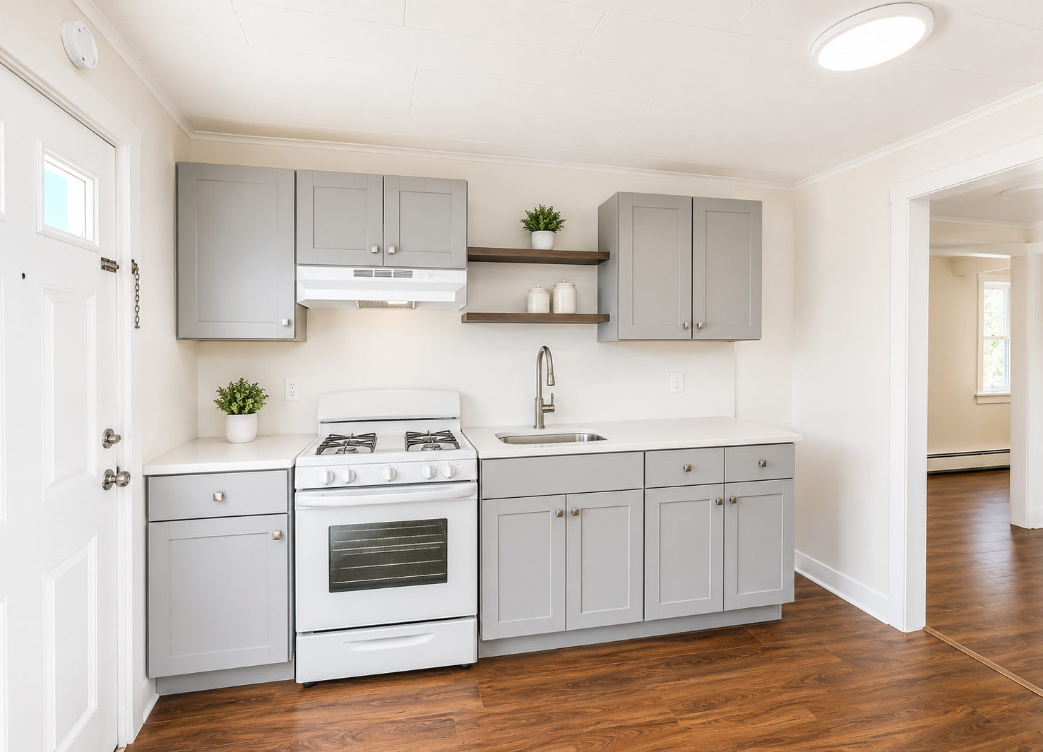 320 Franklin Ave – photo 5