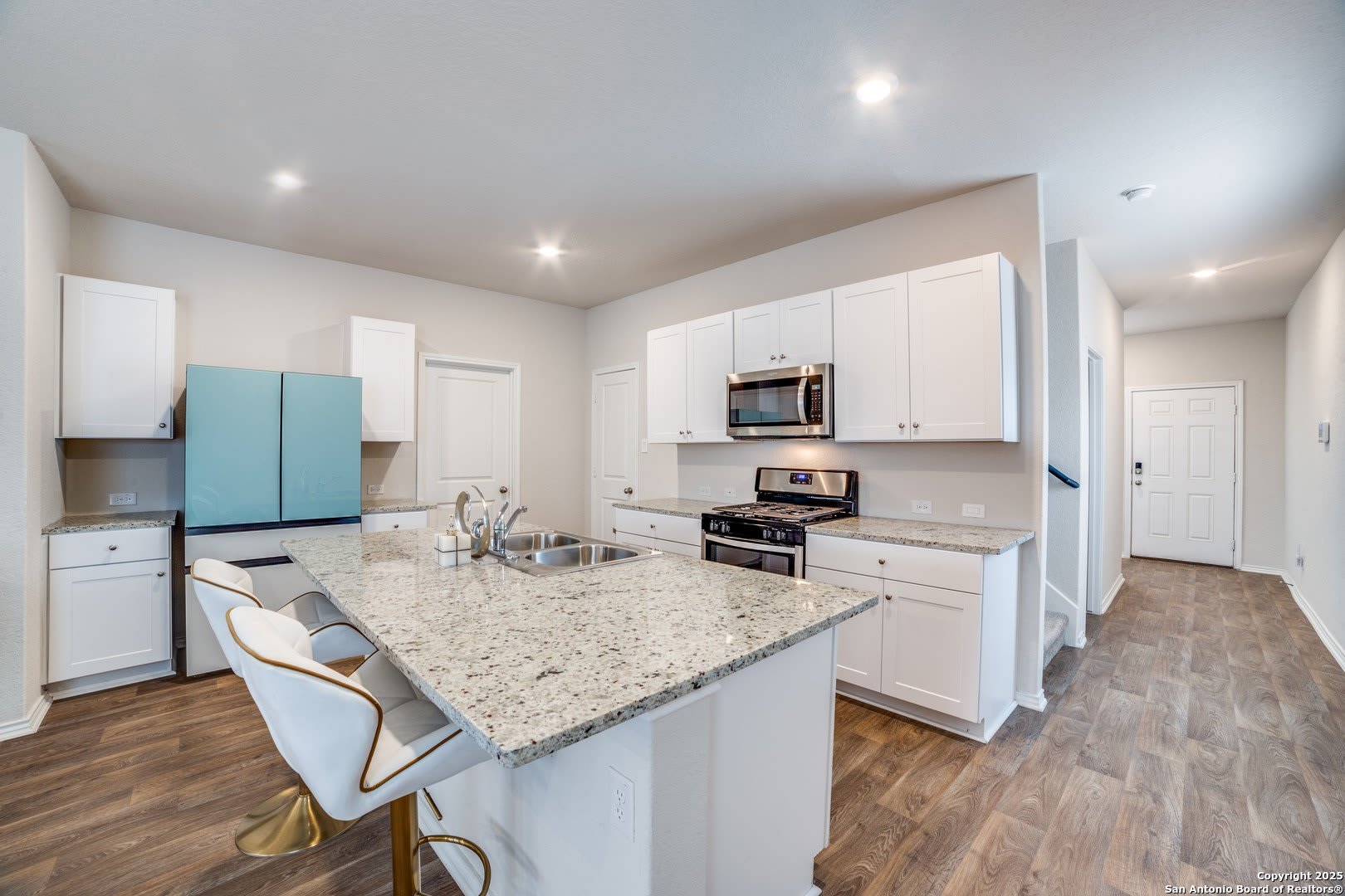 4523 FELSITE AVE – photo 3